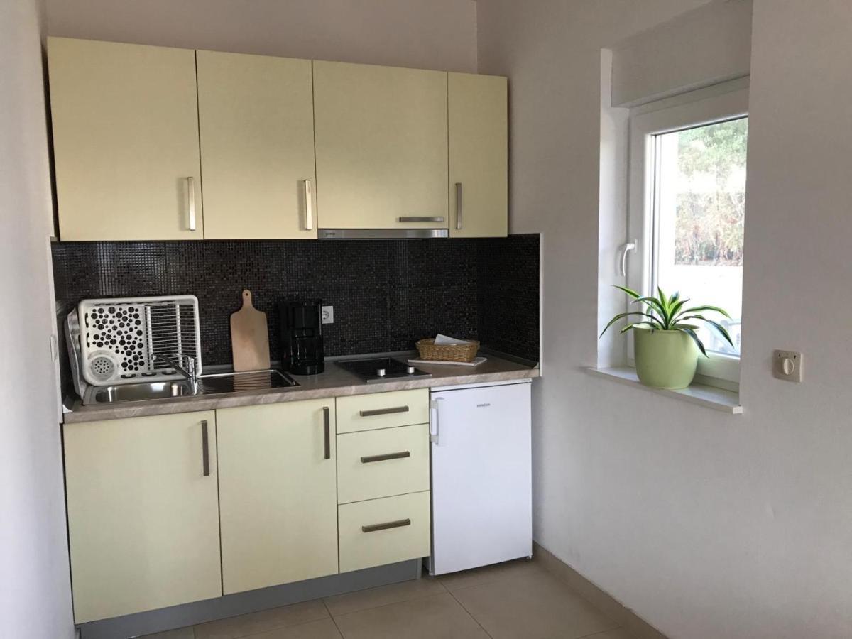 Apartments Villa Marie Сегет Враница Екстериор снимка